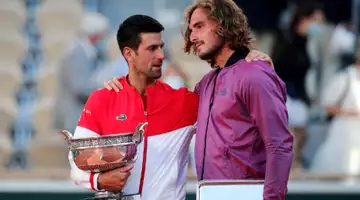 Tsitsipas dénigre Djokovic