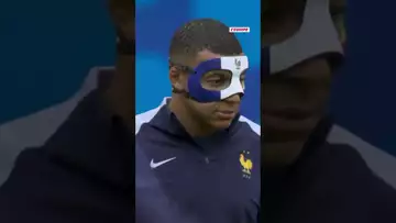 🇫🇷Les images de Mbappé avec son masque de protection #shorts #mbappe #france #football #euro2024