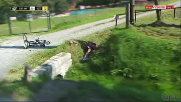 Nicolas Debeaumarché (Cofidis) victime d'une lourde chute - Cyclisme - Tour de Pologne