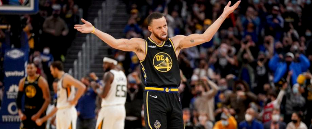 NBA : les Warriors s'imposent contre le Jazz, Tatum encaisse